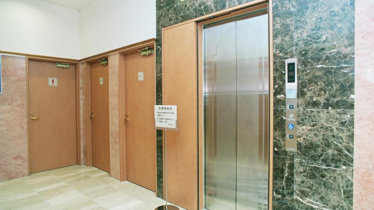 Toyoko Inn Yokohama Kannai Exterior foto