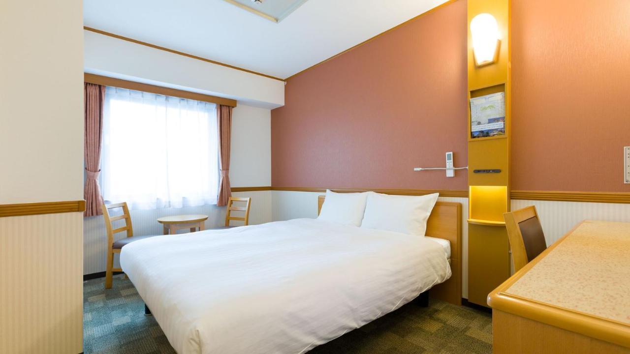 Toyoko Inn Yokohama Kannai Exterior foto