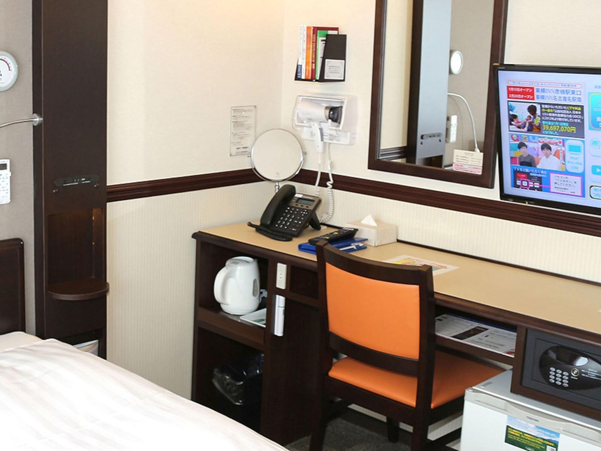 Toyoko Inn Yokohama Kannai Exterior foto