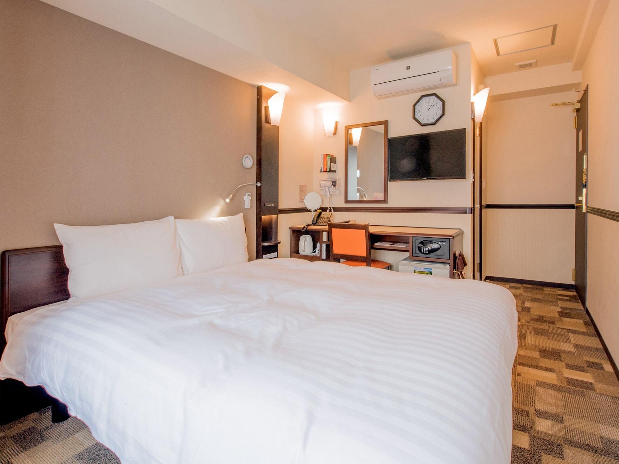 Toyoko Inn Yokohama Kannai Exterior foto